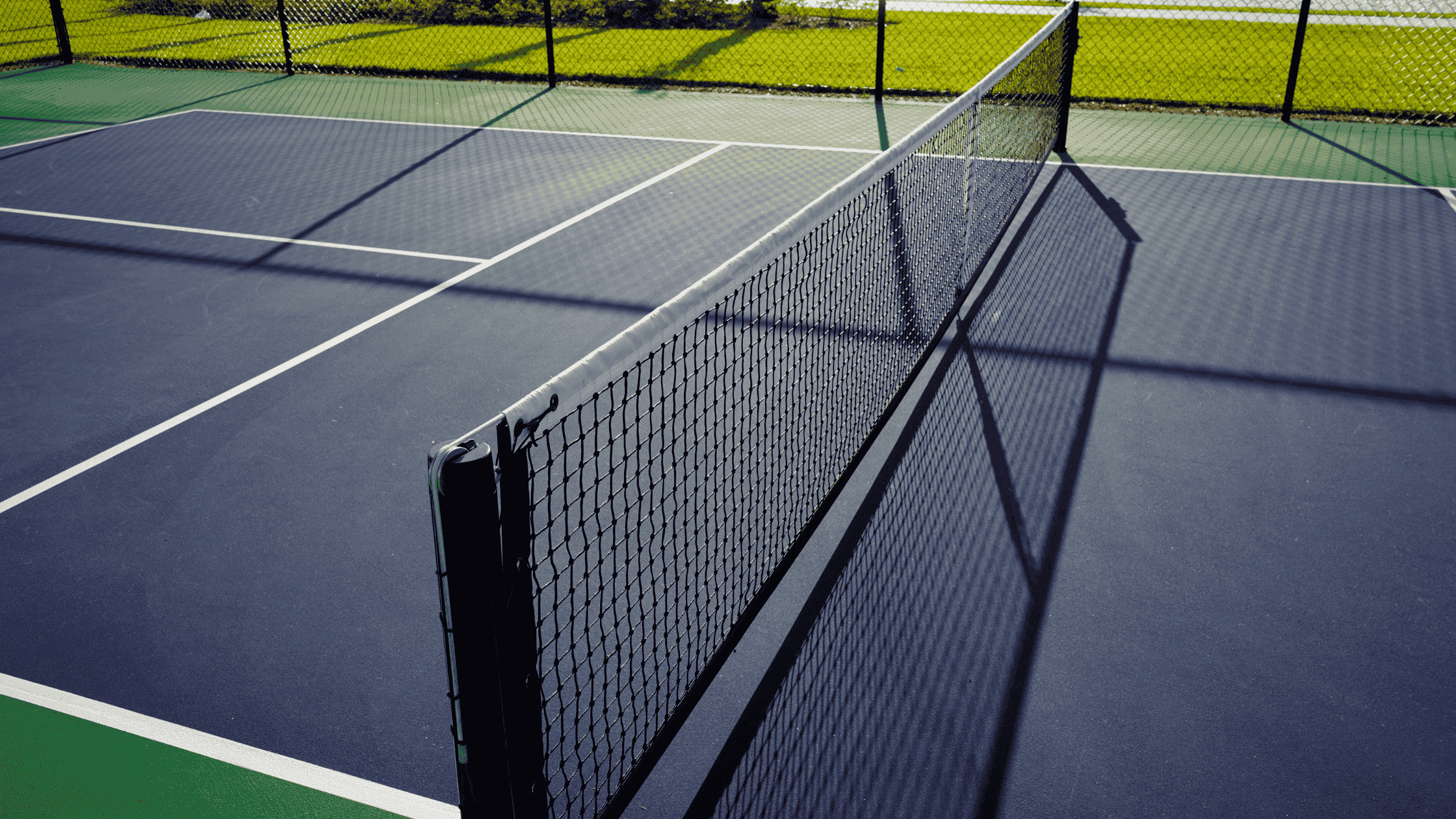What are the basic rules of pickleball